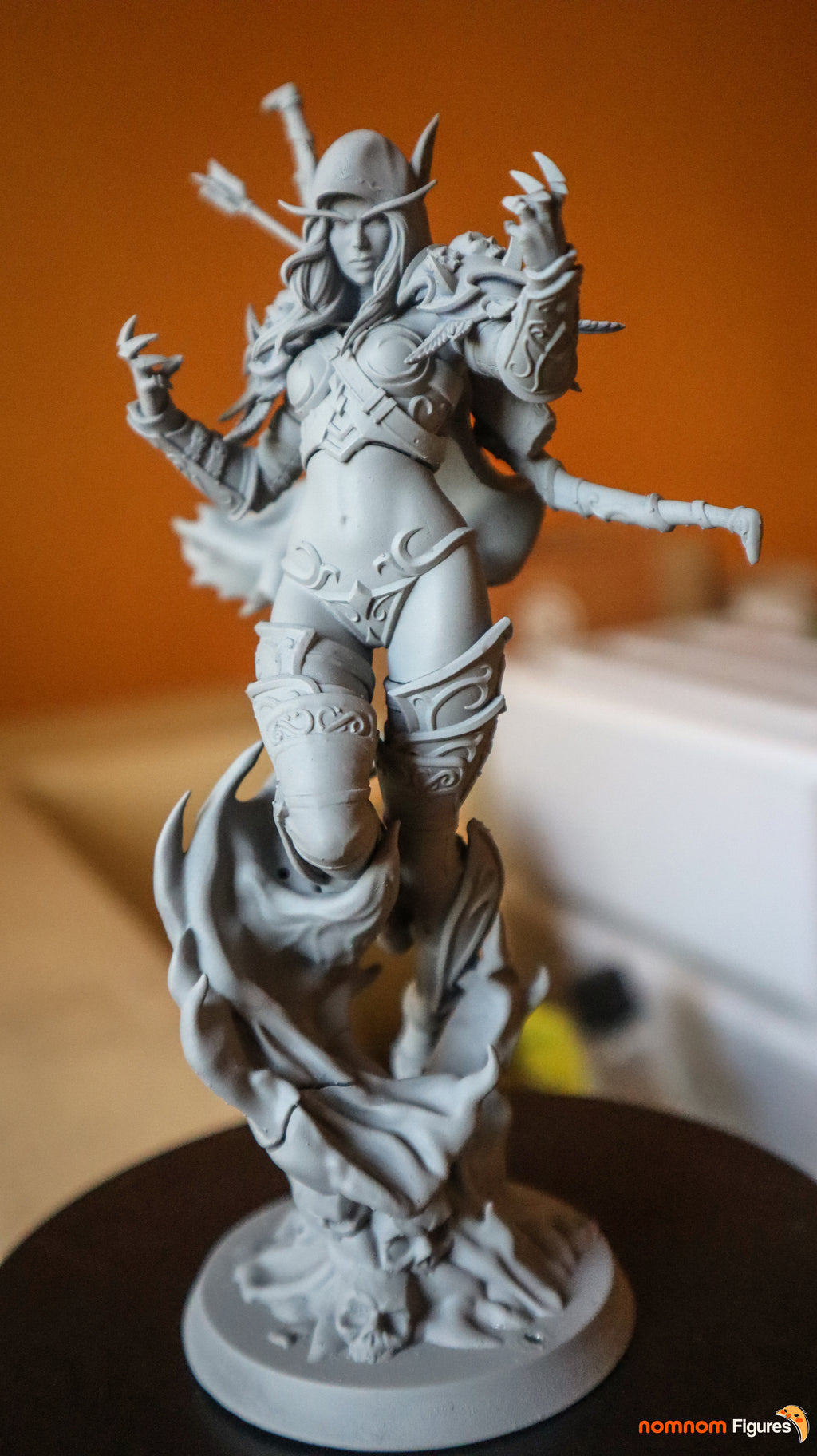 Stormclaw Huntress | 1/10 Unpainted Resin Kit Model