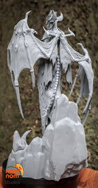 Abyssal Horned Sovereign | 1/10 Unpainted Resin Kit Model