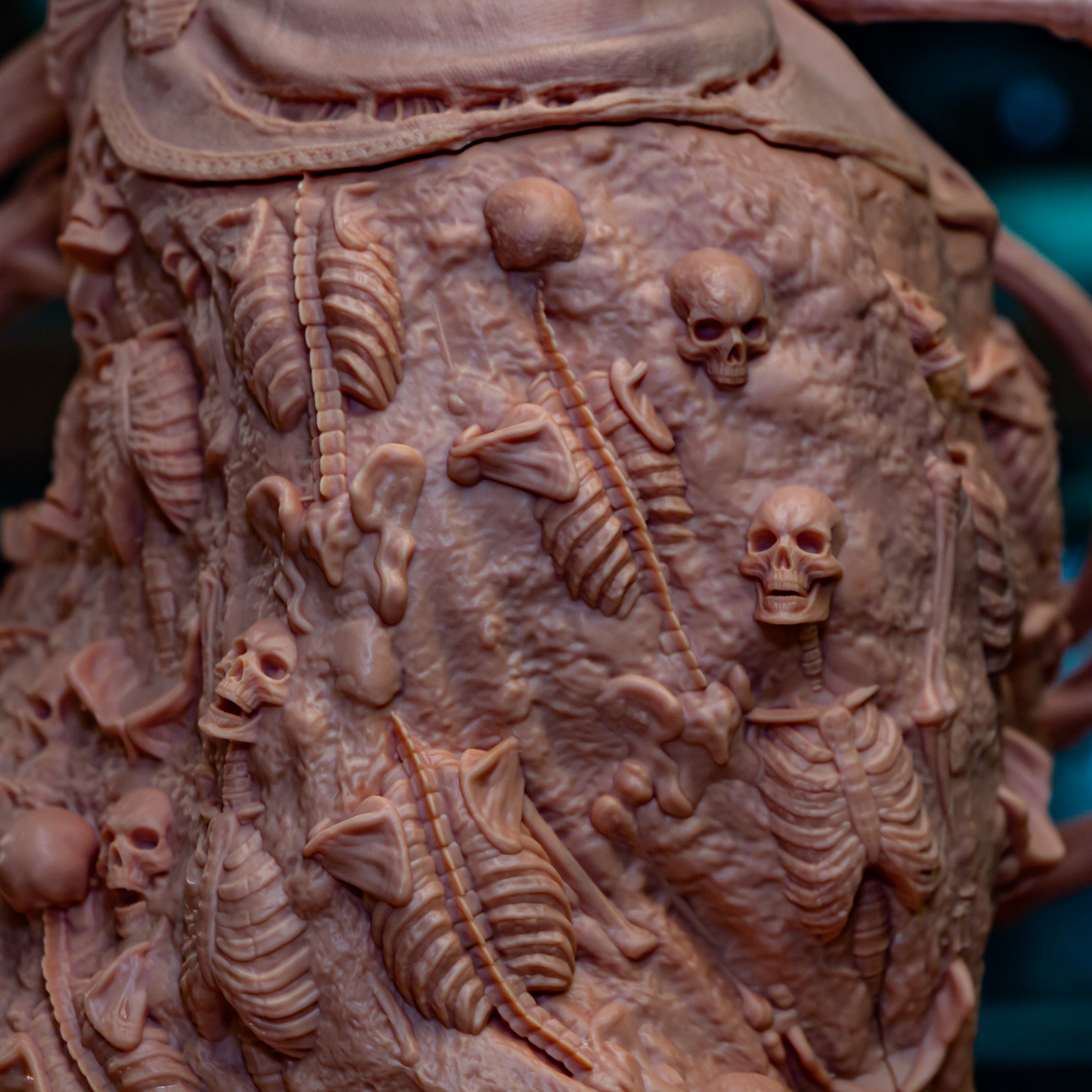 Veiled Bone Sovereign | 1/8 Unpainted Resin Kit Model
